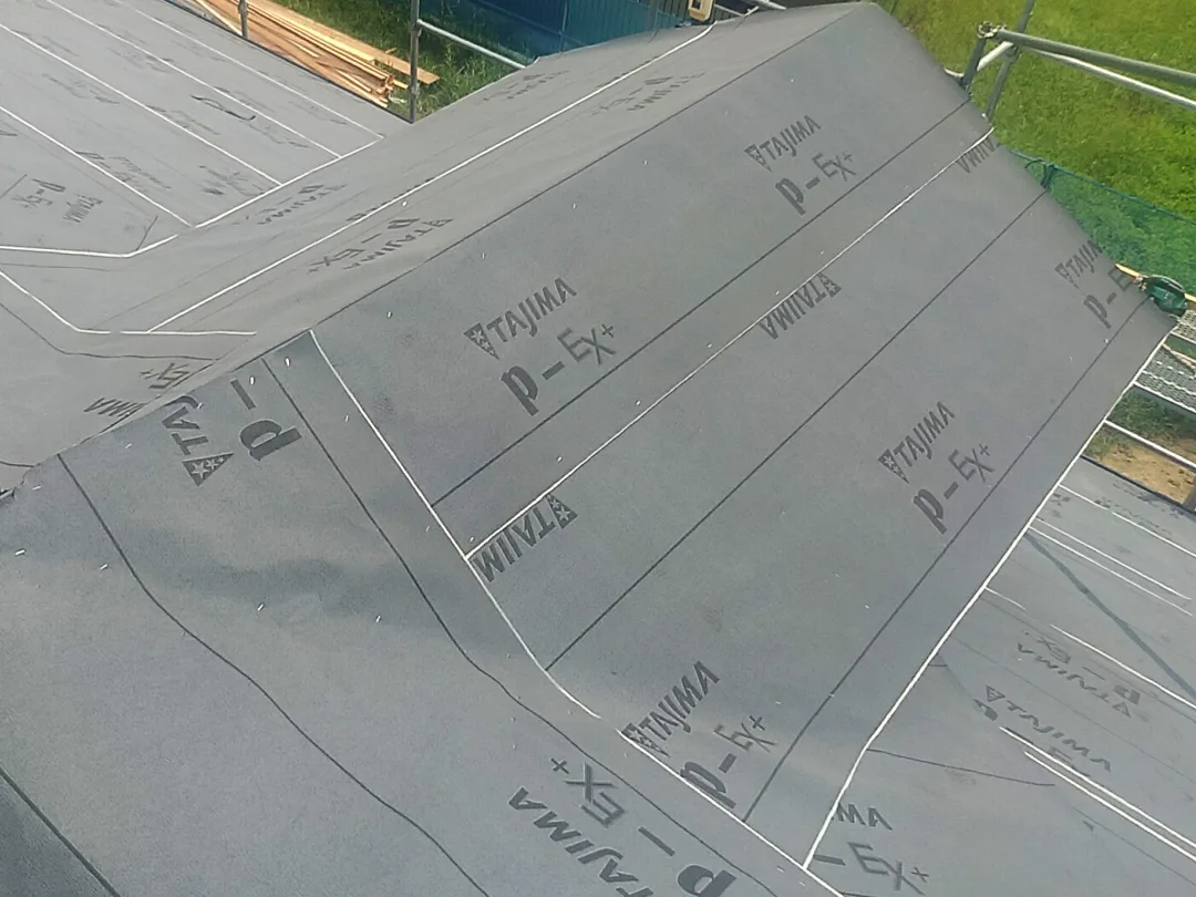 Natulife Homes｜施工日記｜新築工事・豊川市H様邸｜屋根工事の様子