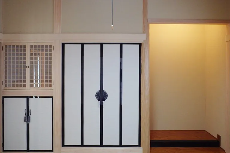 Natulife Homes施工事例｜縦格子がアクセントの和モダンの家