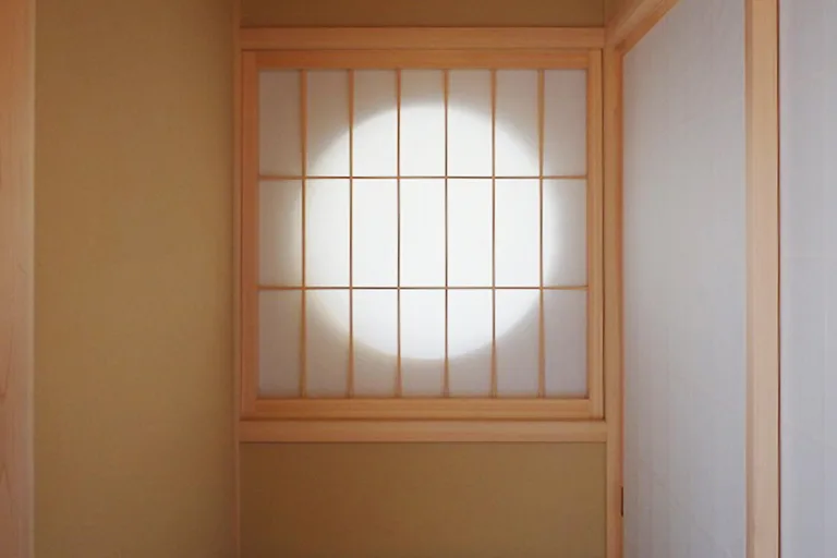 Natulife Homes施工事例｜縦格子がアクセントの和モダンの家