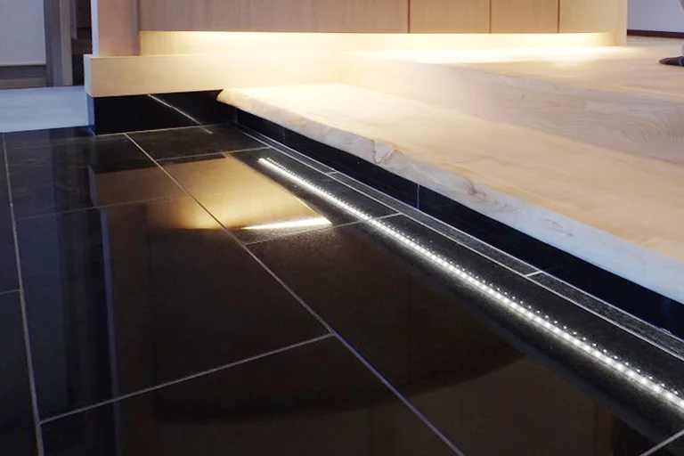 Natulife Homes施工事例｜縦格子がアクセントの和モダンの家