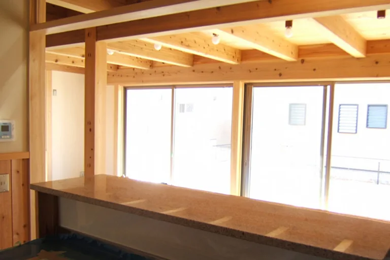 Natulife Homes施工事例｜広々リビング＆オリジナルキッチンの家