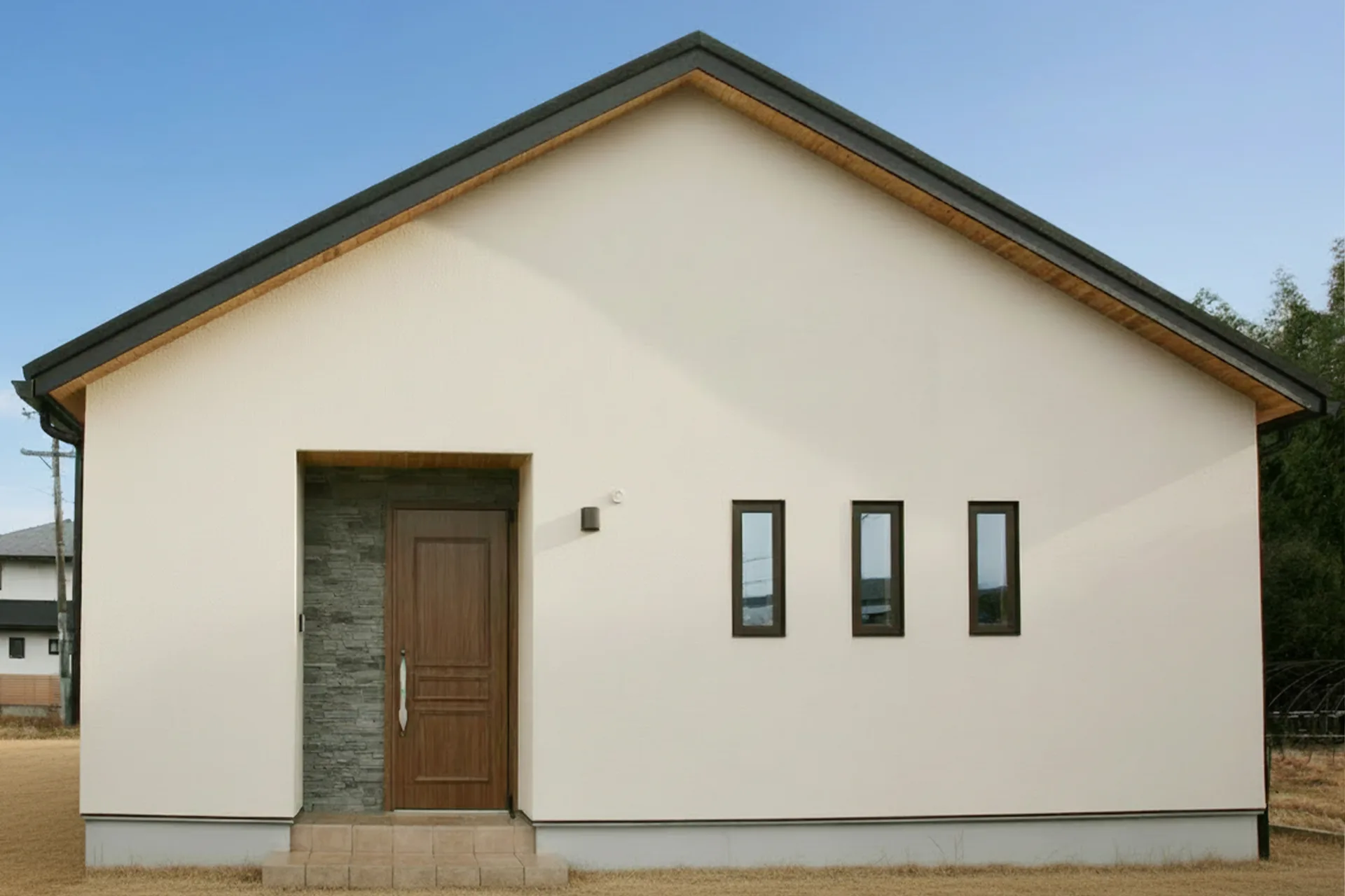 Natulife Homes｜施工事例｜H様邸｜白壁と木のぬくもり 陽だまりをまとう南仏スタイルの家